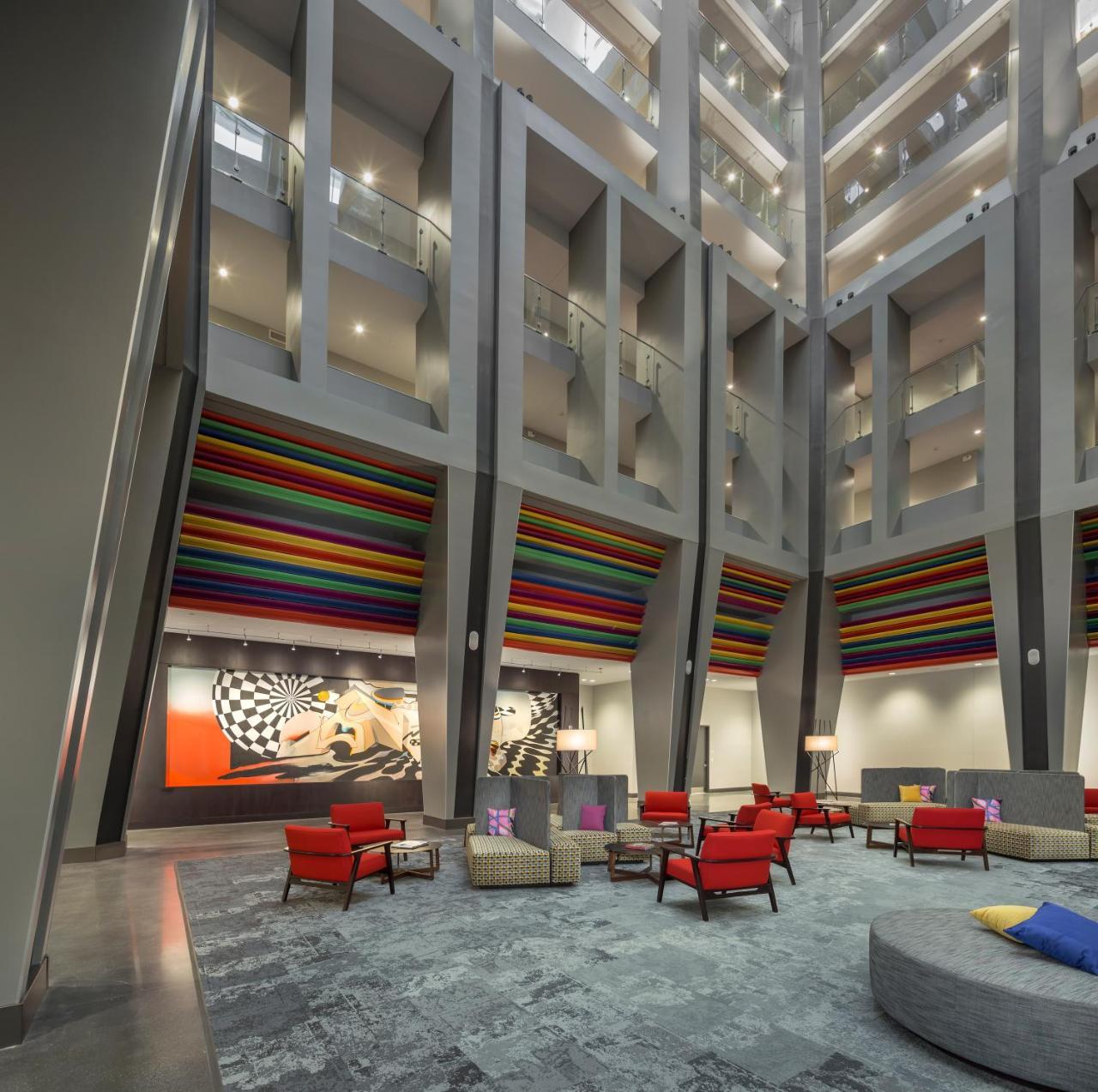 The Summit Hotel Cincinnati Buitenkant foto